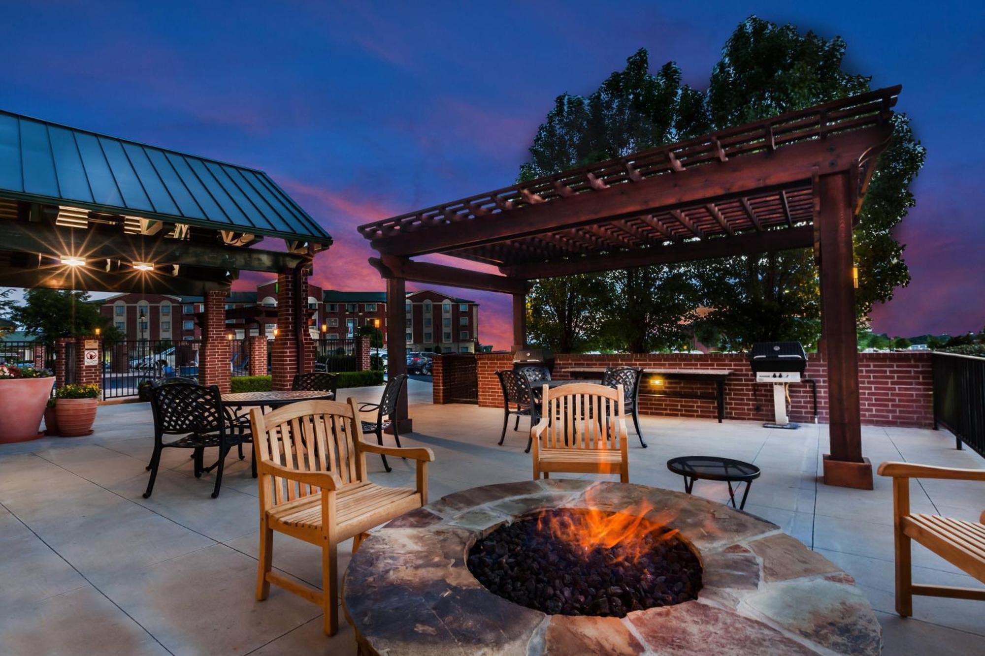 Towneplace Suites By Marriott Tulsa Broken Arrow Exterior foto
