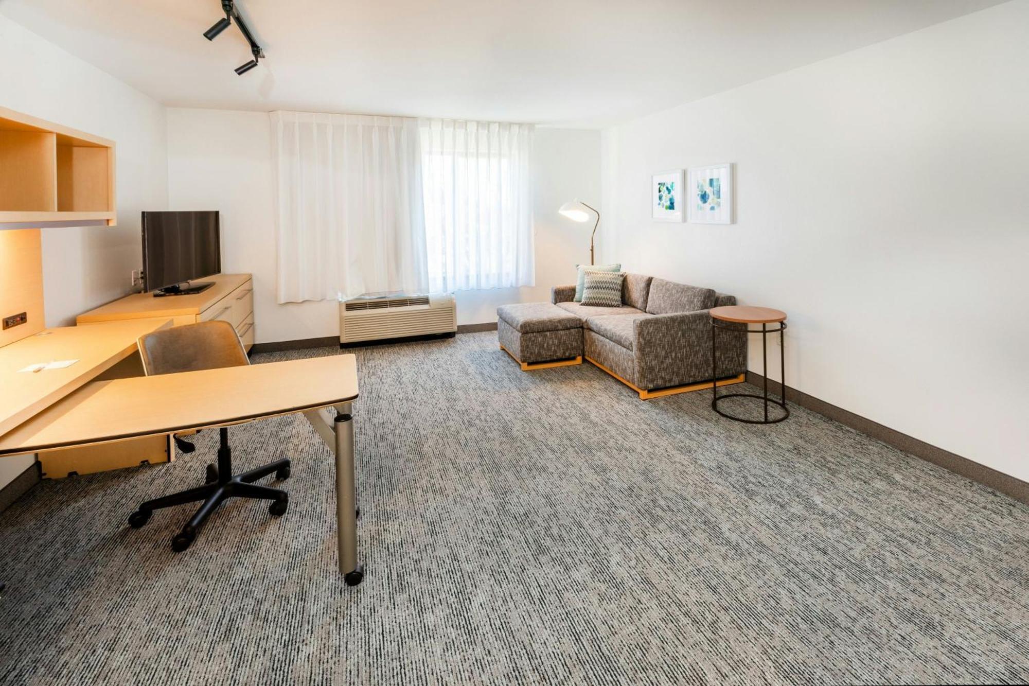 Towneplace Suites By Marriott Tulsa Broken Arrow Exterior foto