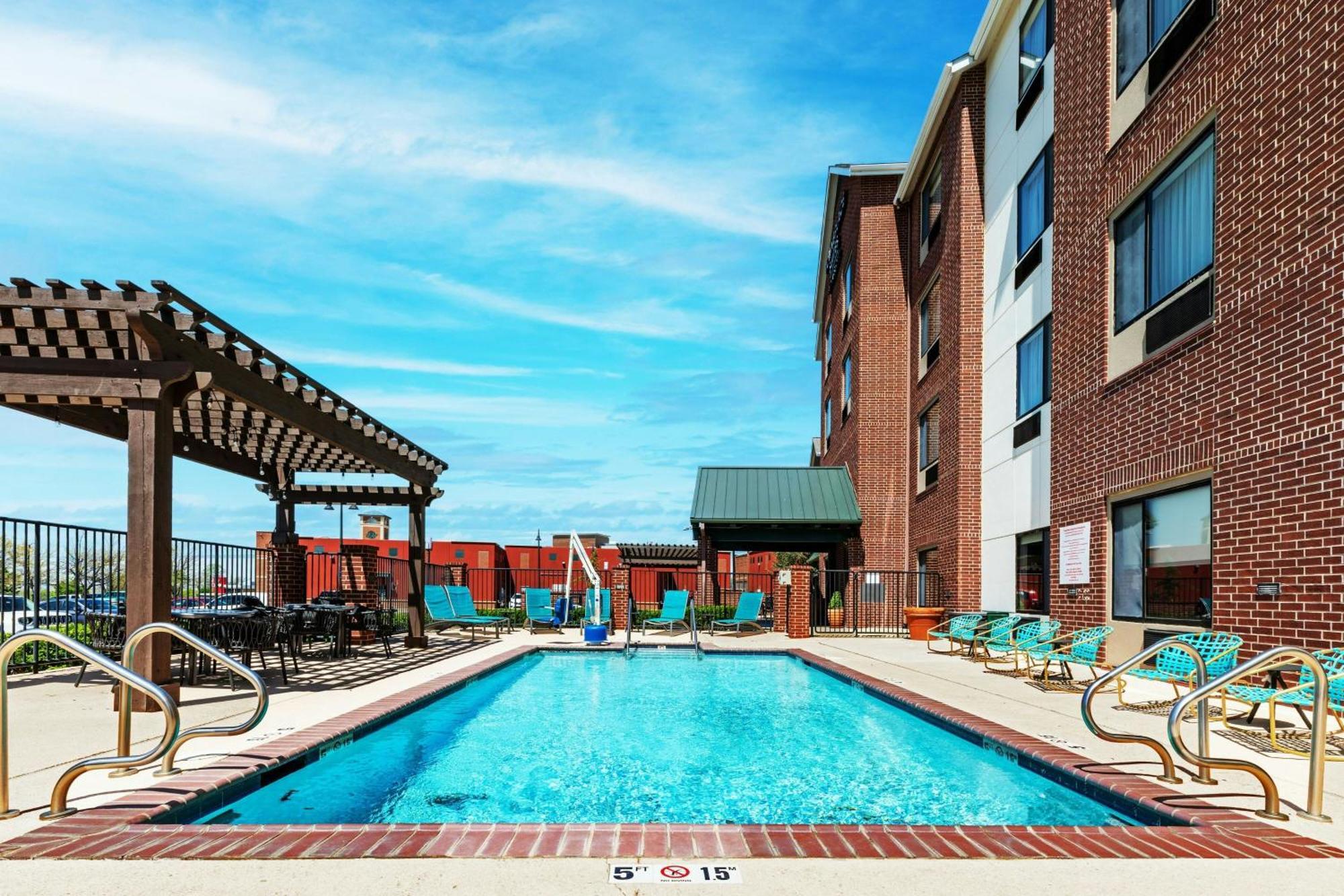 Towneplace Suites By Marriott Tulsa Broken Arrow Exterior foto