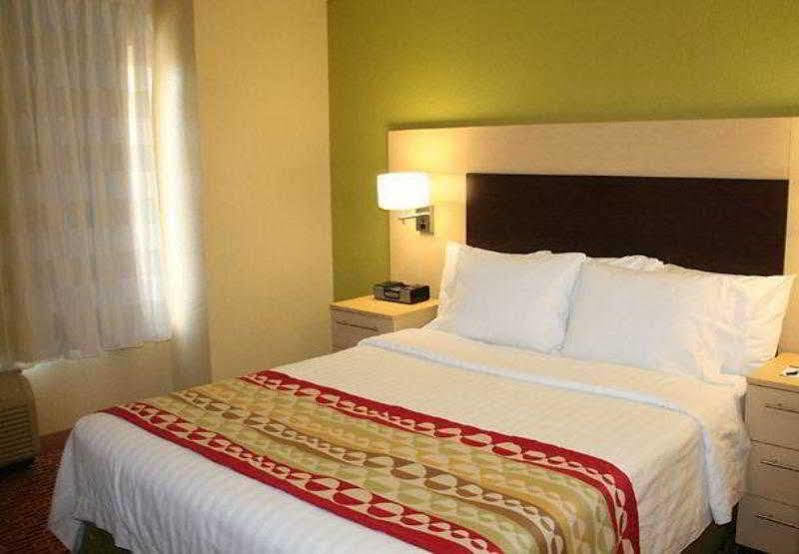 Towneplace Suites By Marriott Tulsa Broken Arrow Exterior foto